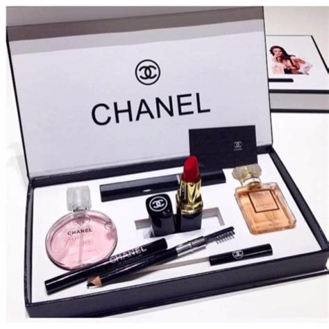 stock cosmetici chanel|Chanel discontinued products.